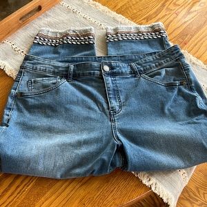 [CJ Banks] Blue Jean Gold Frayed Hem Capri Pants